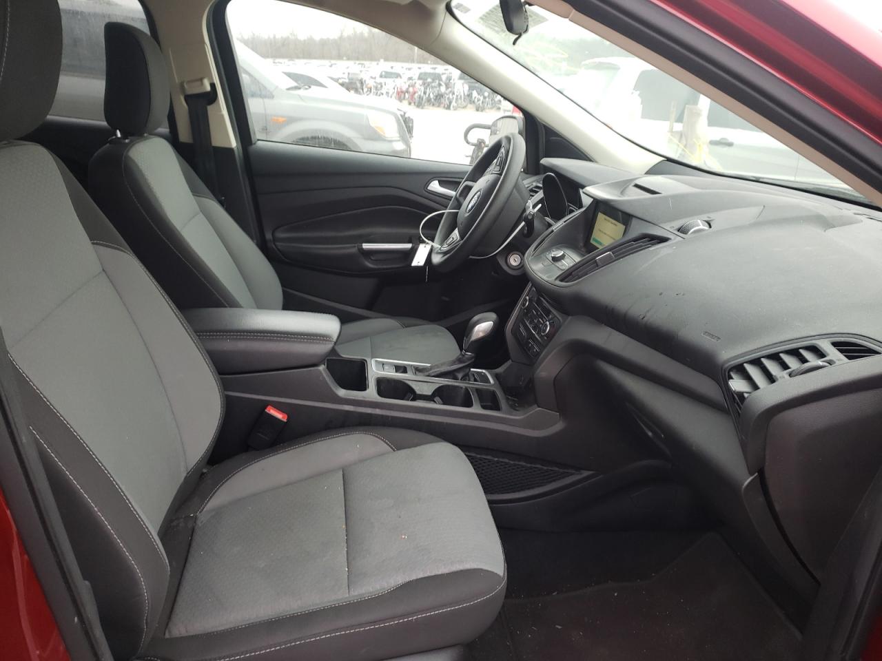 Photo 5 from auction – 2018 FORD ESCAPE SE with VIN 1FMCU0GD4JUC58019