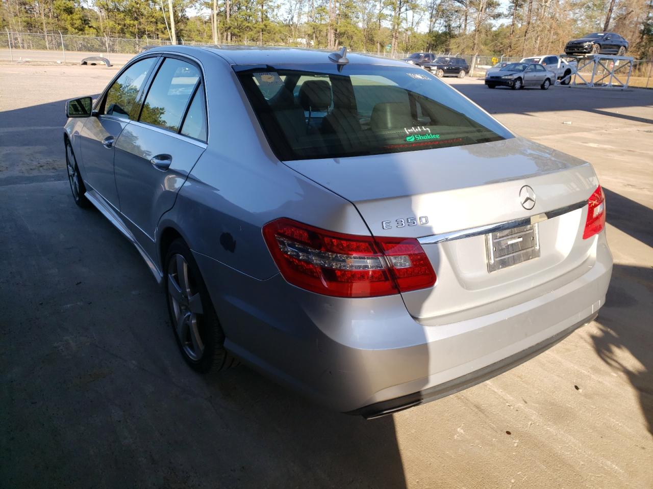 Photo 3 from auction – 2011 MERCEDES-BENZ E 350 with VIN WDDHF5GBXBA299876