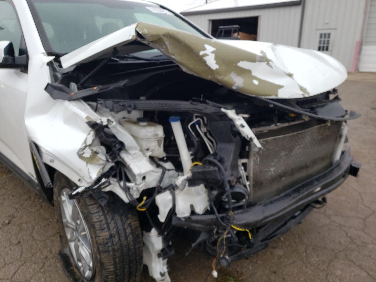 Photo 9 from auction – 2015 KIA SORENTO LX with VIN 5XYKTCA69FG556816