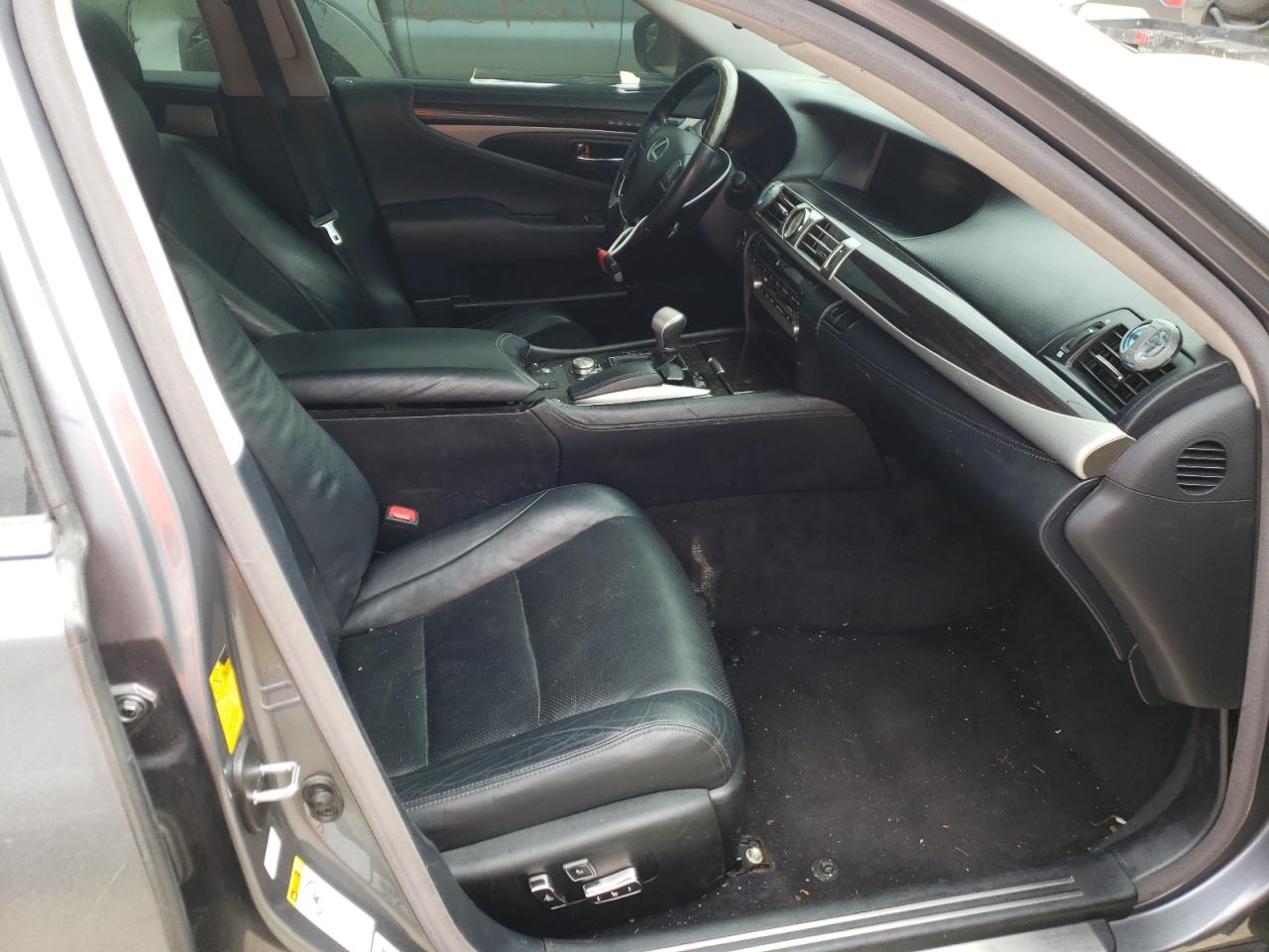Photo 5 from auction – 2013 LEXUS LS 460 with VIN JTHBL5EF8D5114328