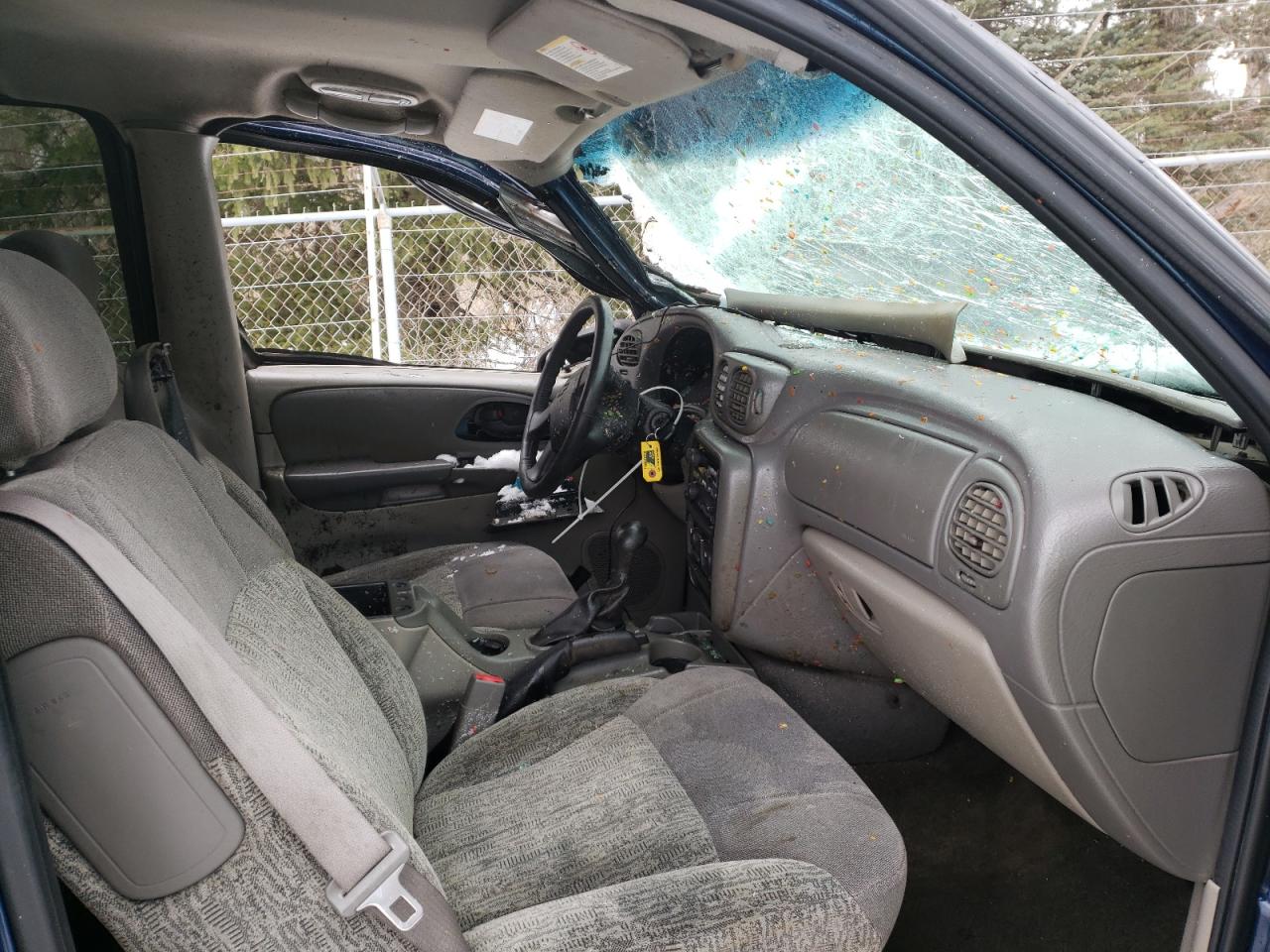 Photo 5 from auction – 2002 CHEVROLET TRAILBLAZE with VIN 1GNDT13S122519519