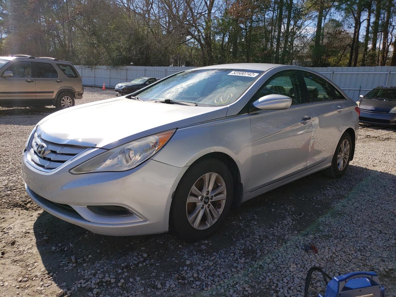 Photo 2 from auction – 2012 HYUNDAI SONATA GLS with VIN 5NPEB4AC8CH498830