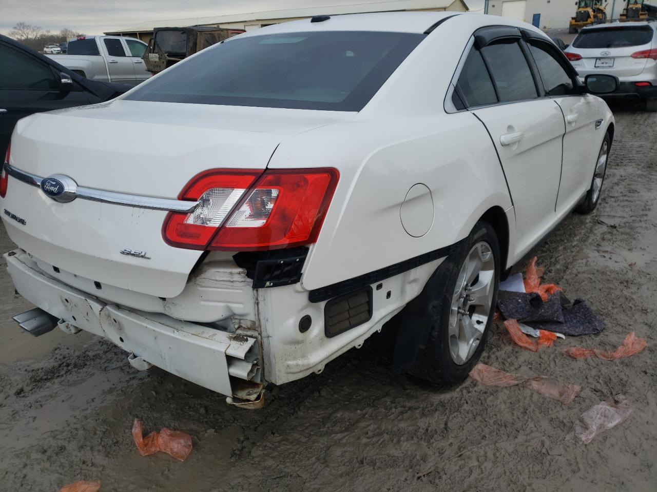 Photo 4 from auction – 2011 FORD TAURUS SEL with VIN 1FAHP2EWXBG171250