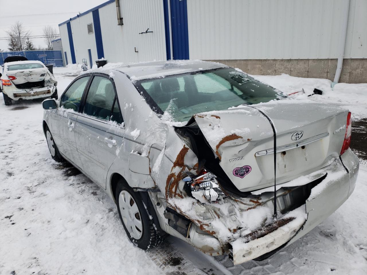 Photo 3 from auction – 2004 TOYOTA CAMRY LE with VIN 4T1BE32K84U318002