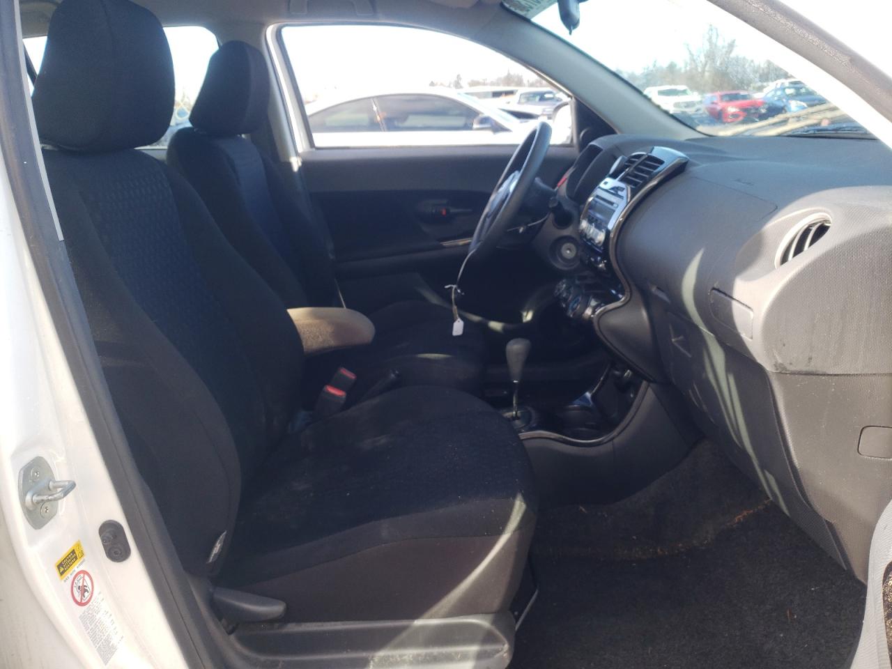 Photo 5 from auction – 2009 TOYOTA SCION XD with VIN JTKKU10489J039036