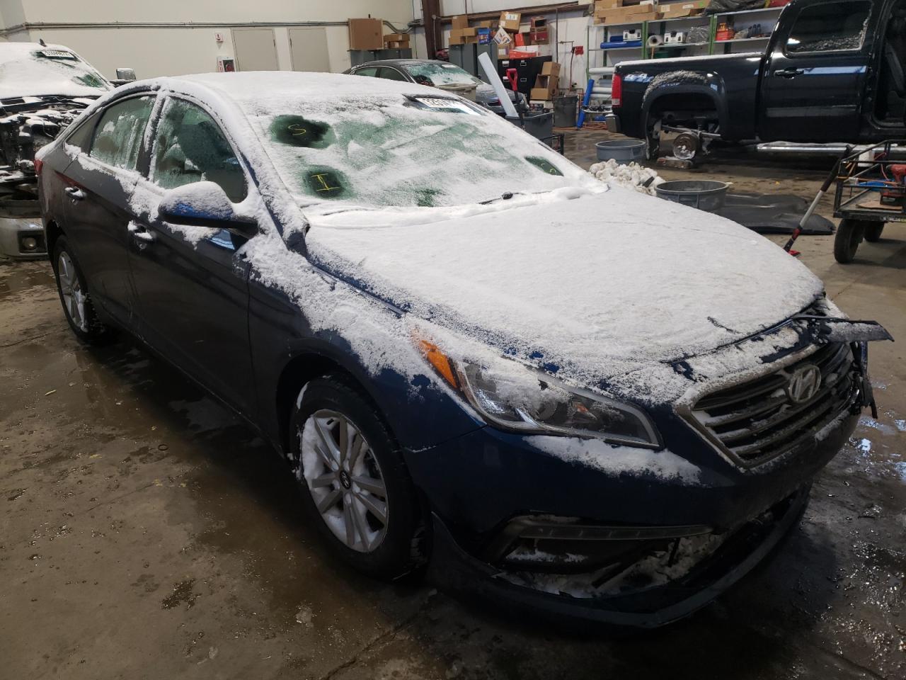 HYUNDAI SONATA SE 2016 with VIN 5NPE24AF2GH265350 - Photo from auction