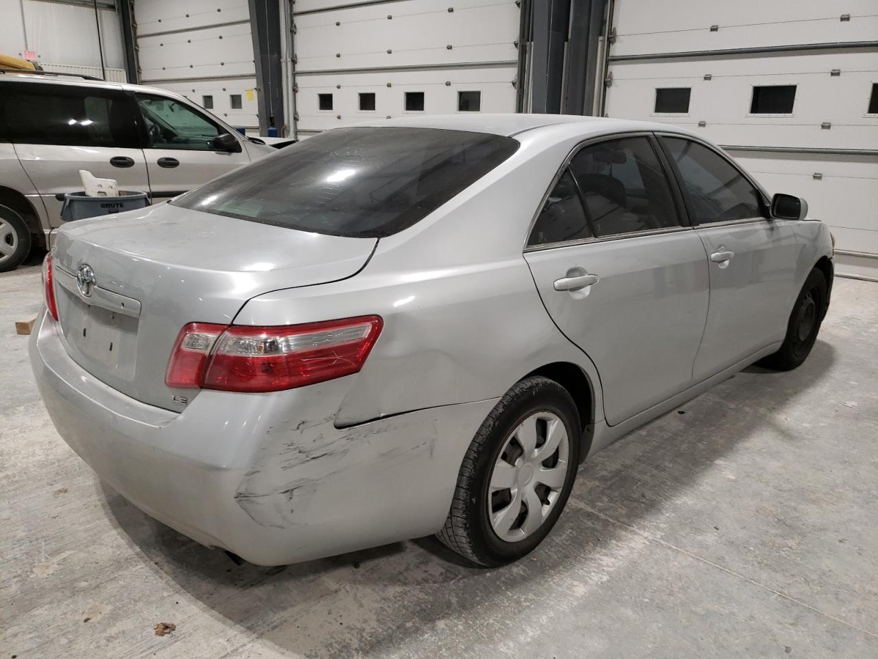 Photo 4 from auction – 2007 TOYOTA CAMRY CE with VIN 4T1BE46KX7U677887