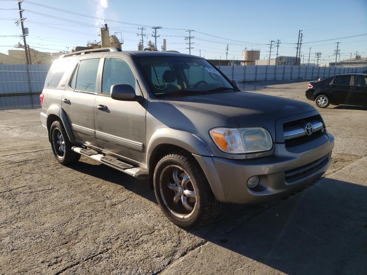 TOYOTA SEQUOIA SR 2005 with VIN 5TDZT34A05S247316 - Photo from auction