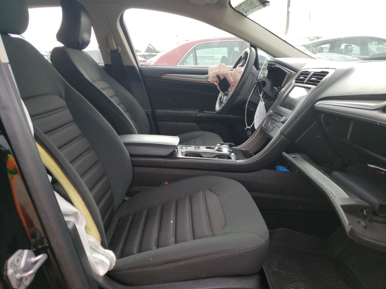 Photo 5 from auction – 2017 FORD FUSION SE with VIN 3FA6P0H76HR348877