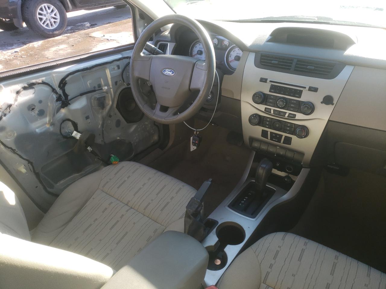 Photo 9 from auction – 2008 FORD FOCUS SE with VIN 1FAHP35N38W193618