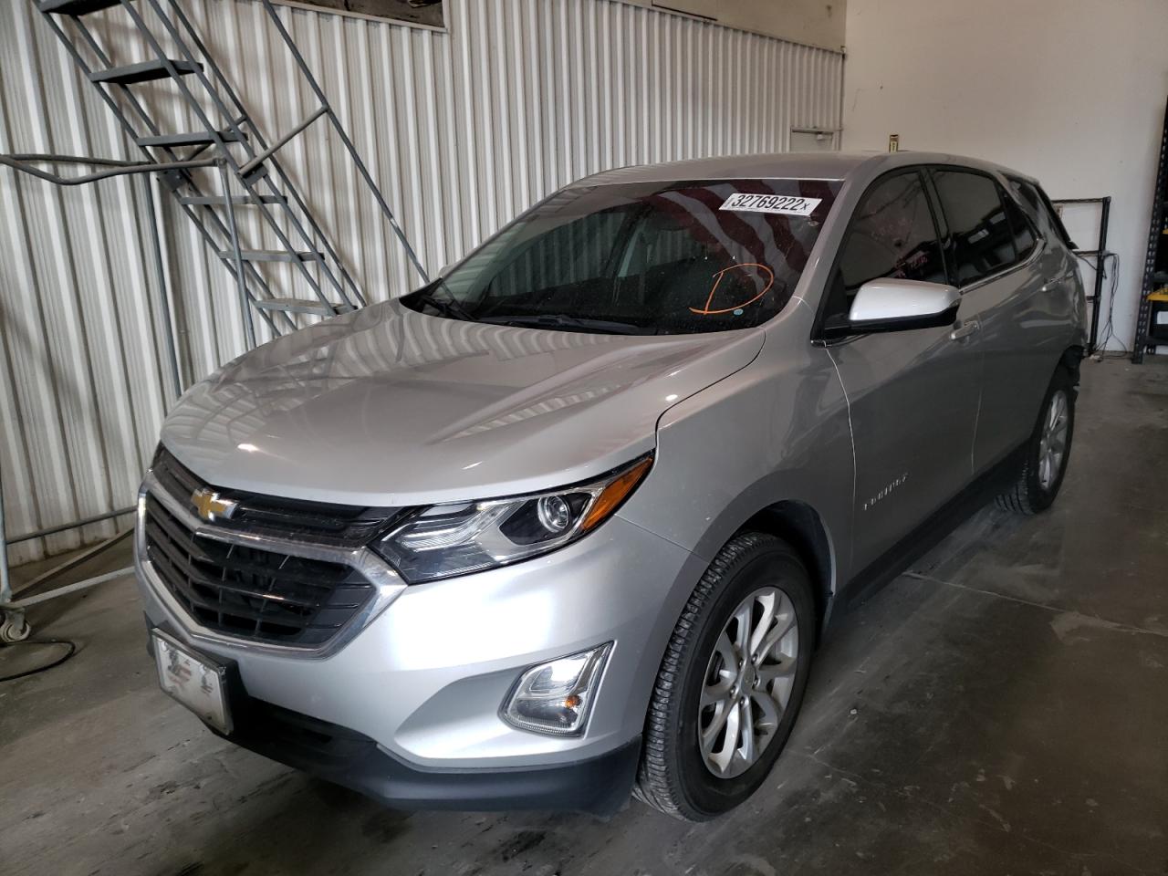 Photo 2 from auction – 2019 CHEVROLET EQUINOX LT with VIN 2GNAXKEV2K6222041