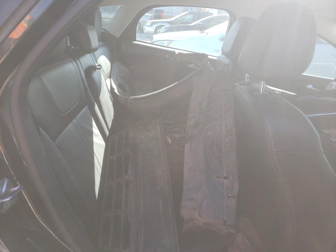 Photo 6 from auction – 2014 FORD FOCUS SE with VIN 1FADP3K21EL355140