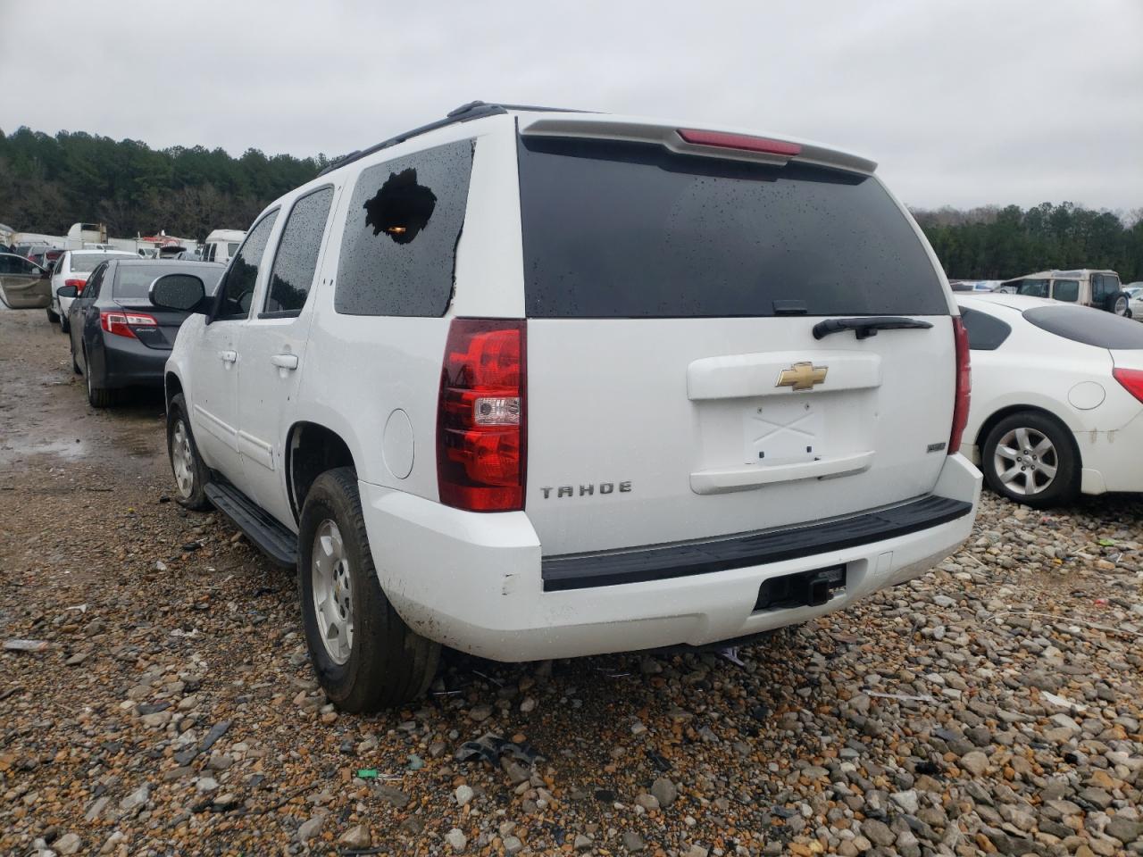 Photo 3 from auction – 2011 CHEVROLET TAHOE C150 with VIN 1GNSCAE00BR308631
