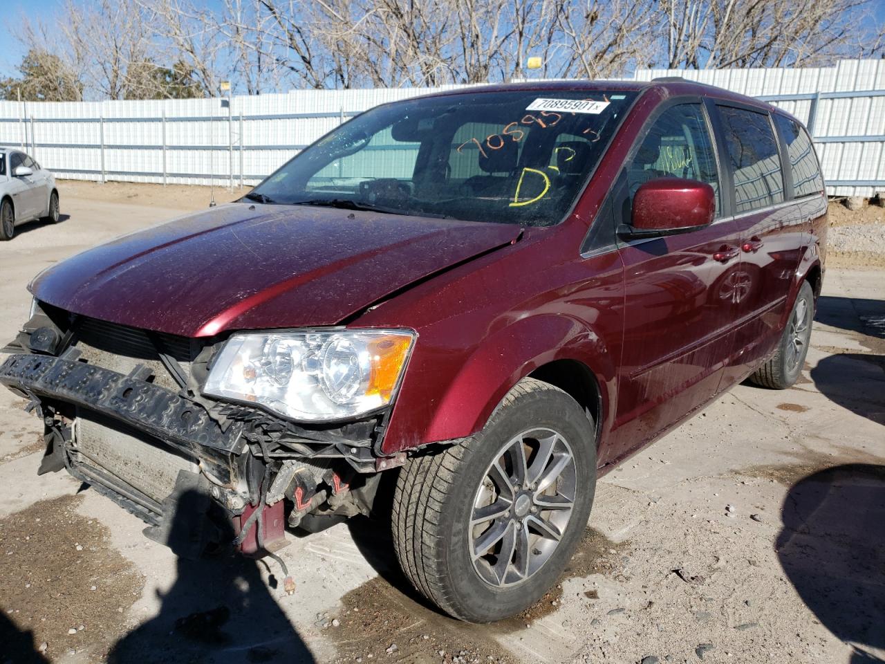 Photo 2 from auction – 2017 DODGE GRAND CARA with VIN 2C4RDGCG2HR566787