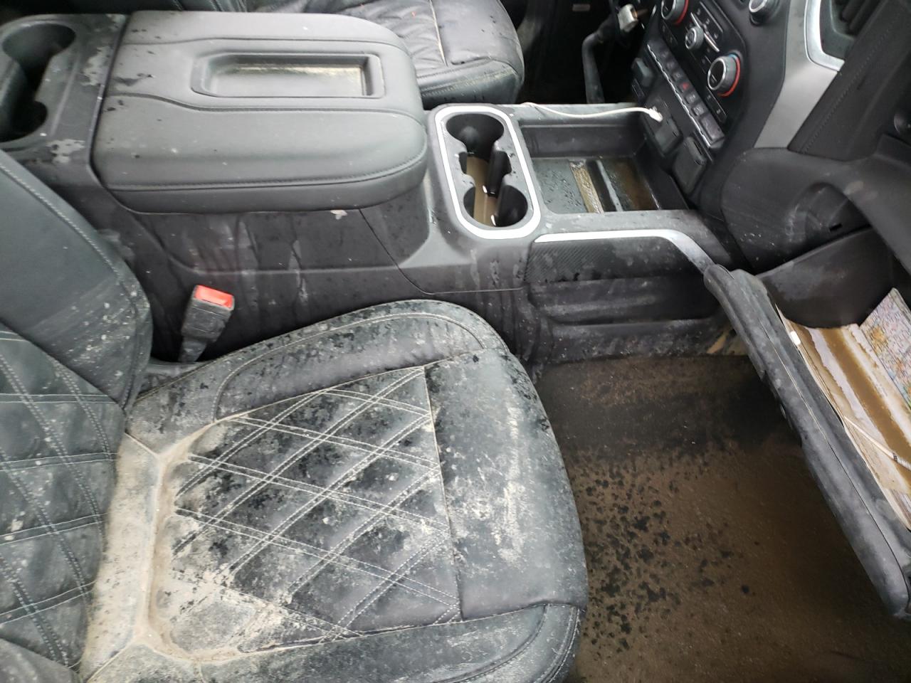 Photo 9 from auction – 2021 CHEVROLET SILVERADO with VIN 3GCUYEED1MG163874
