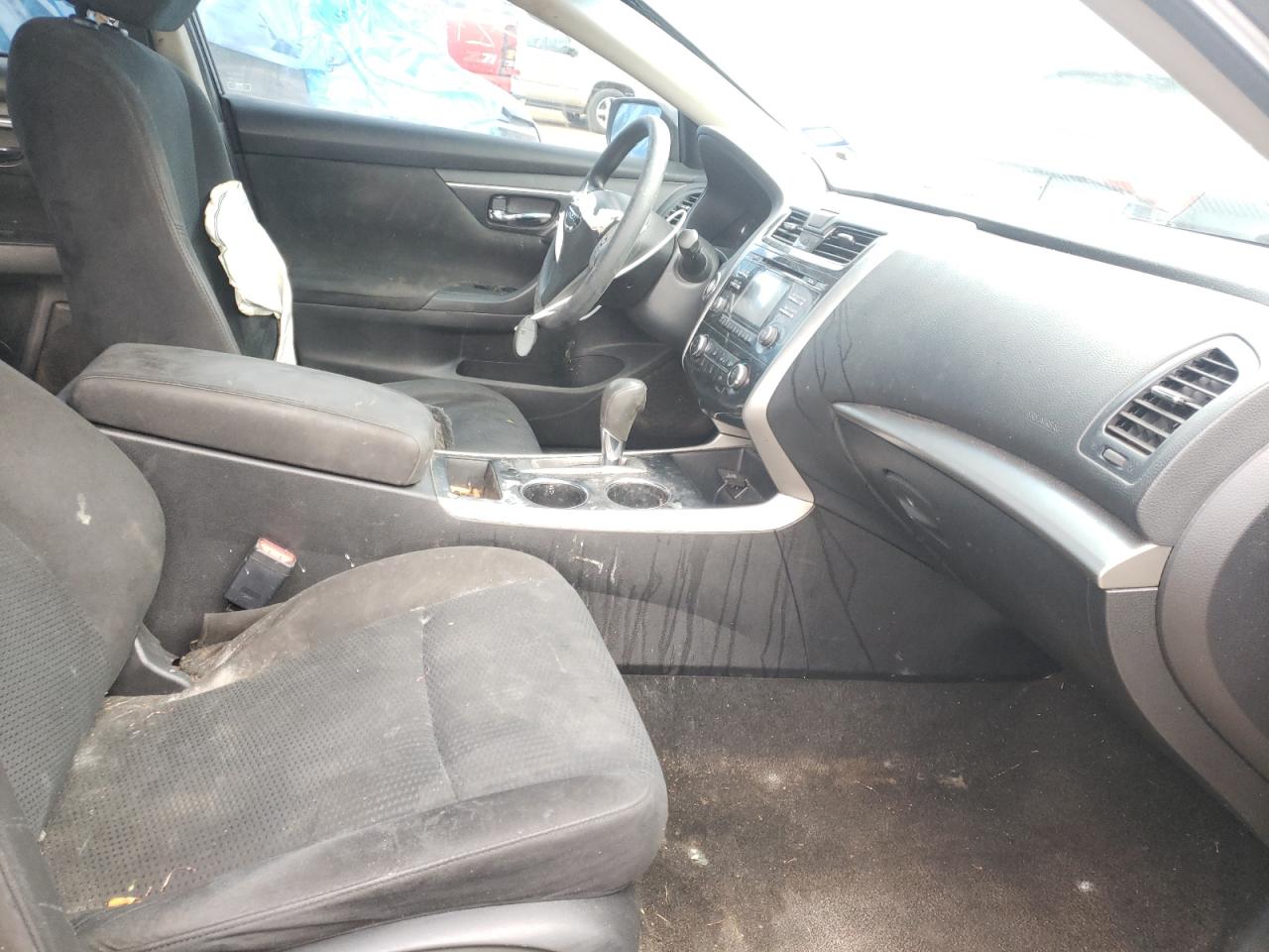 Photo 5 from auction – 2015 NISSAN ALTIMA 2.5 with VIN 1N4AL3AP0FN320929