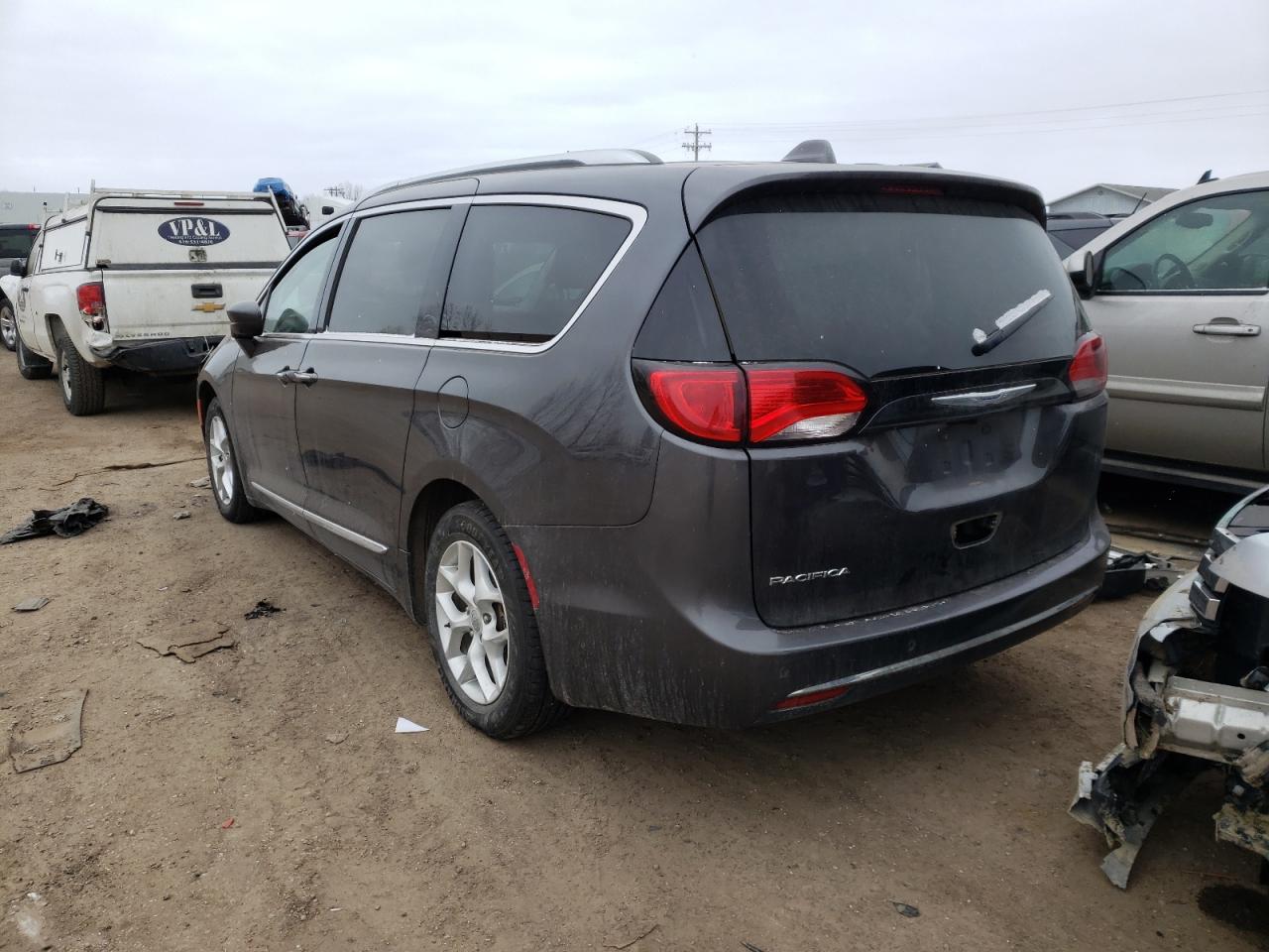 Photo 3 from auction – 2018 CHRYSLER PACIFICA T with VIN 2C4RC1BG8JR130680