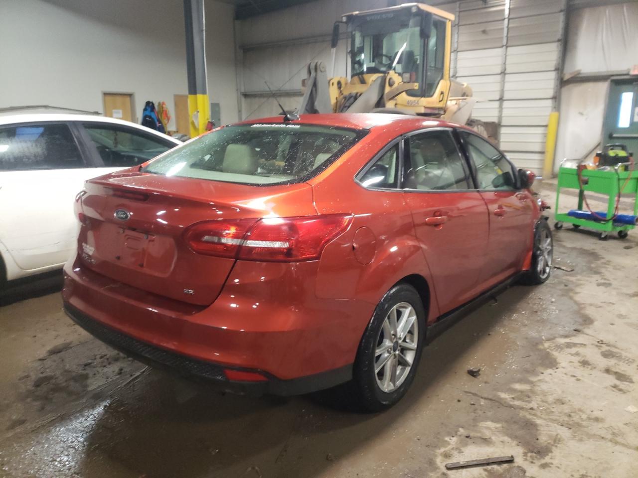 Photo 4 from auction – 2018 FORD FOCUS SE with VIN 1FADP3F24JL326820
