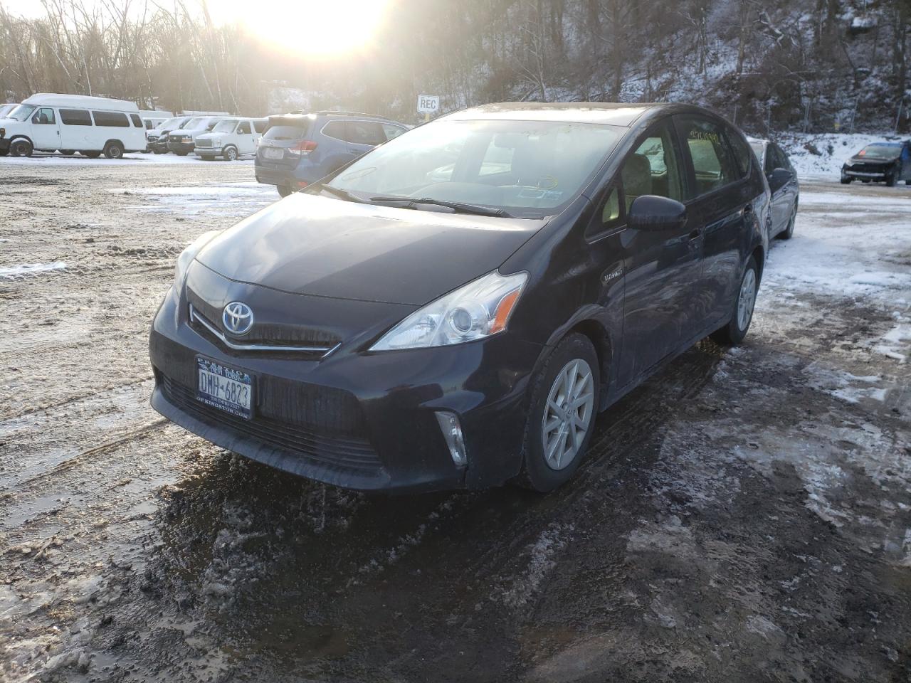 Photo 2 from auction – 2013 TOYOTA PRIUS V with VIN JTDZN3EU2D3266887