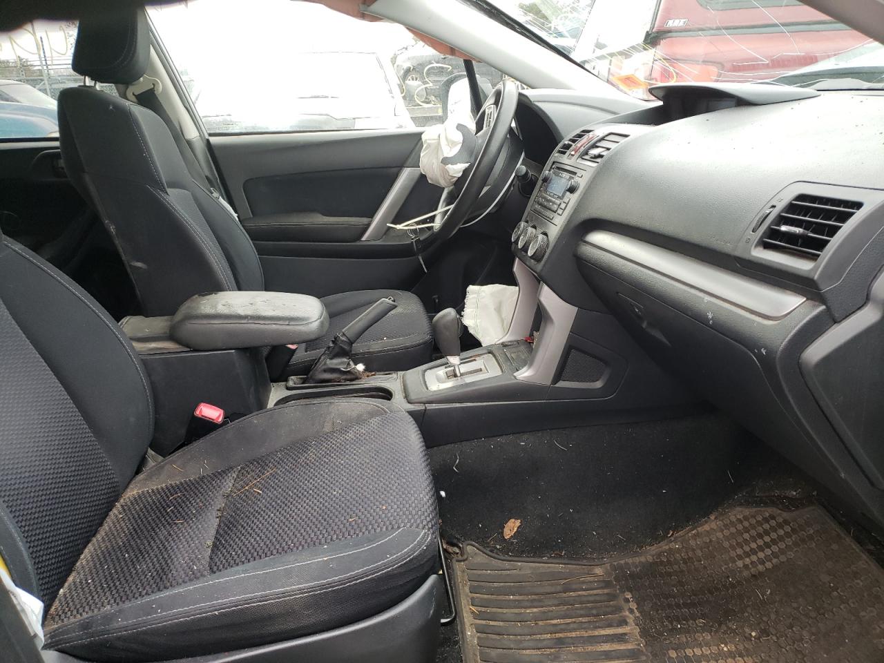 Photo 5 from auction – 2015 SUBARU FORESTER 2 with VIN JF2SJADC4FH532458