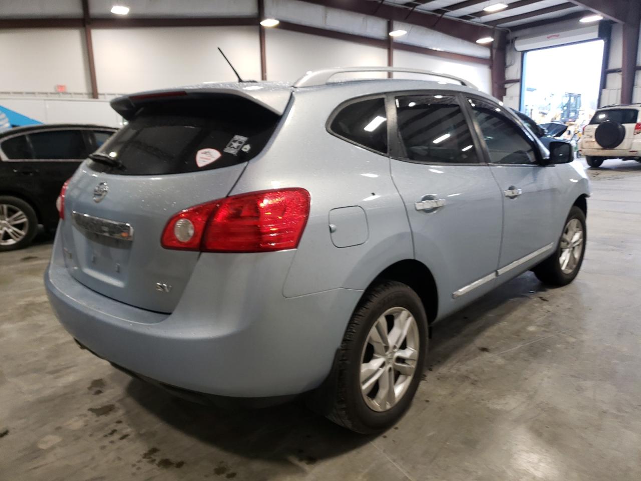 Photo 4 from auction – 2012 NISSAN ROGUE S with VIN JN8AS5MT1CW300975