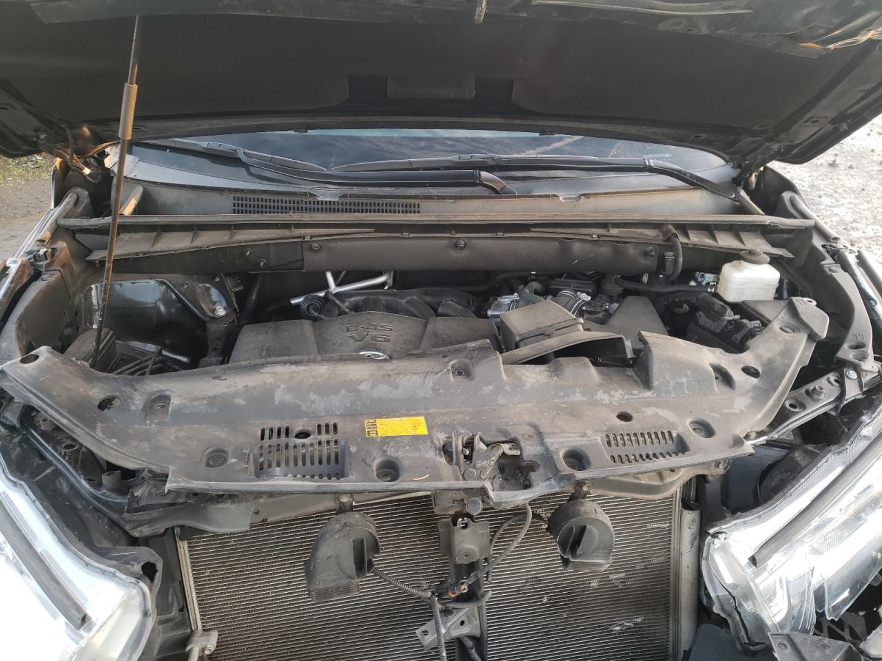Photo 7 from auction – 2019 TOYOTA HIGHLANDER with VIN 5TDJZRFH2KS957502