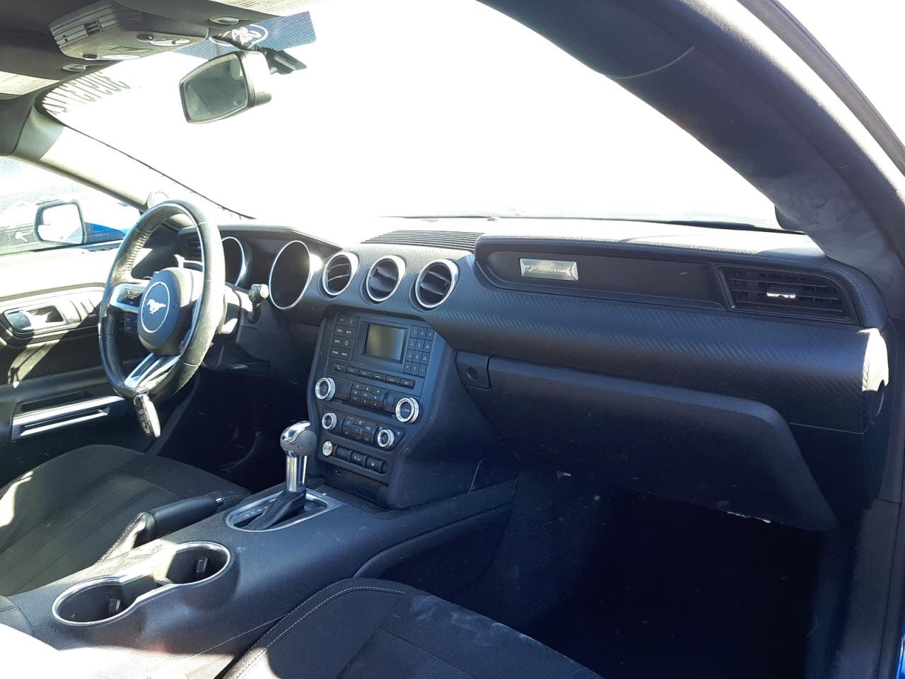 Photo 9 from auction – 2018 FORD MUSTANG with VIN 1FA6P8TH6J5176597