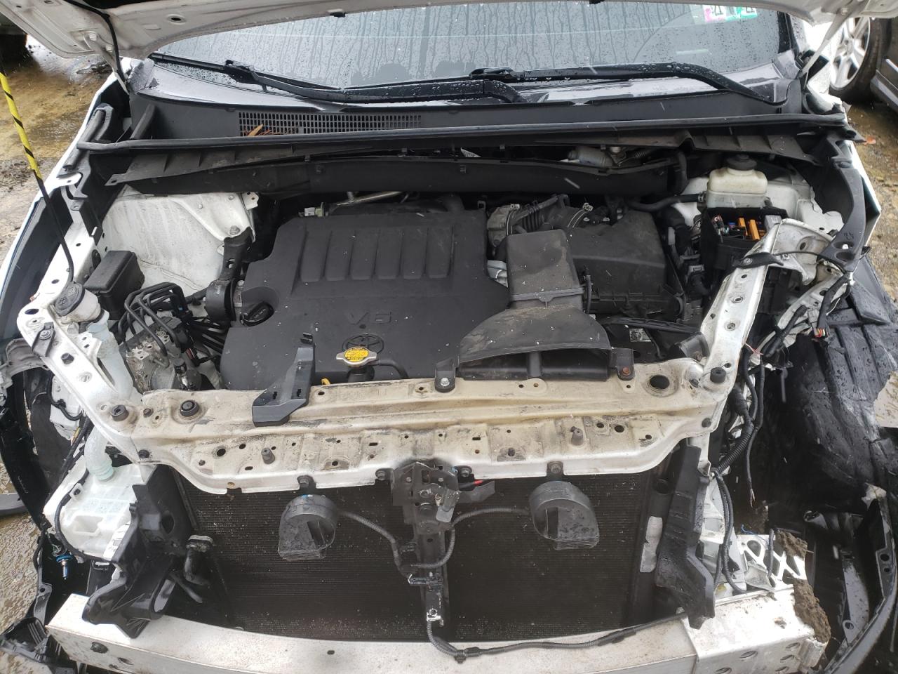 Photo 7 from auction – 2015 TOYOTA HIGHLANDER with VIN 5TDBKRFH7FS164940