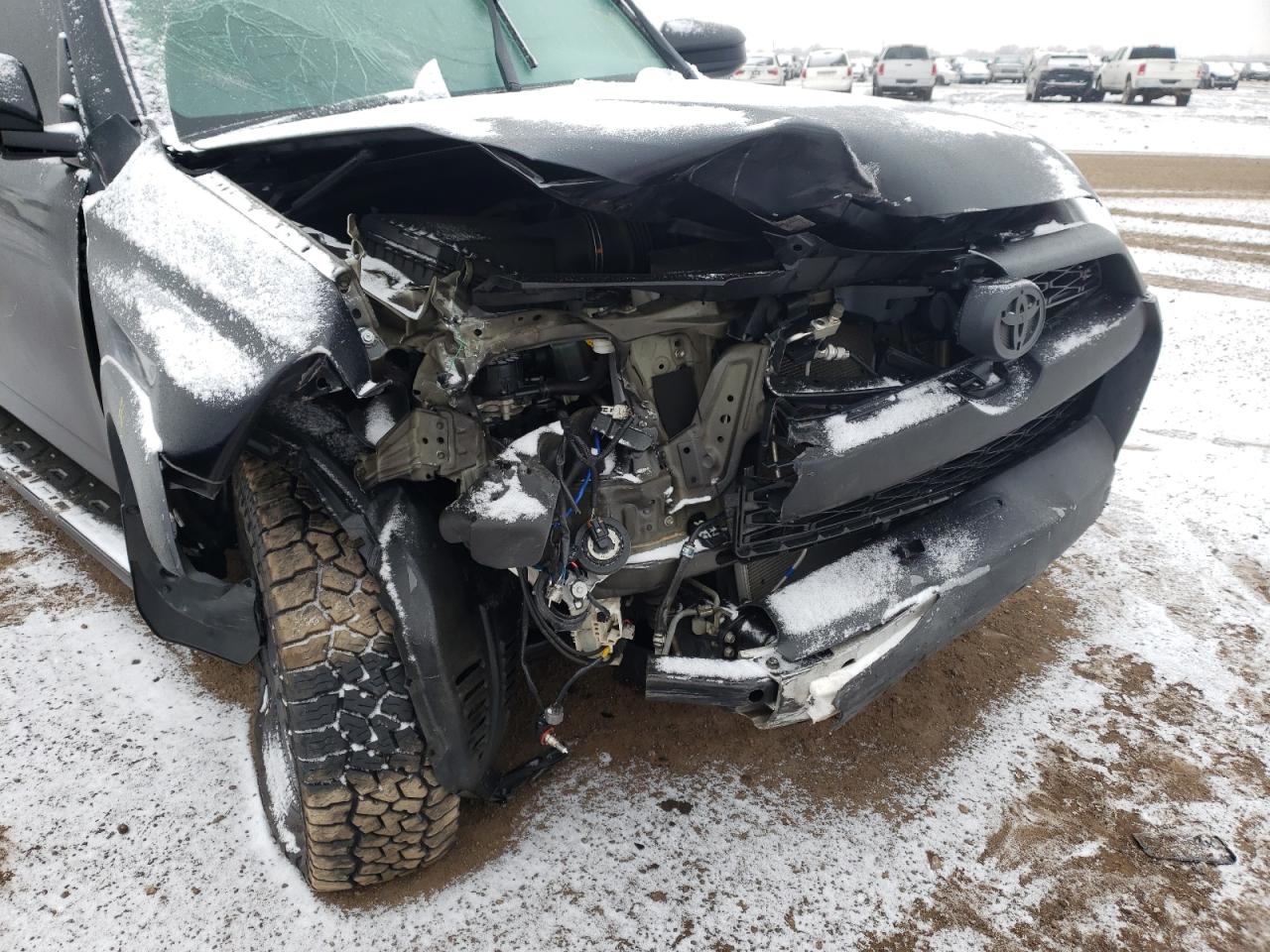 Photo 9 from auction – 2019 TOYOTA 4RUNNER SR with VIN JTEBU5JR4K5657733