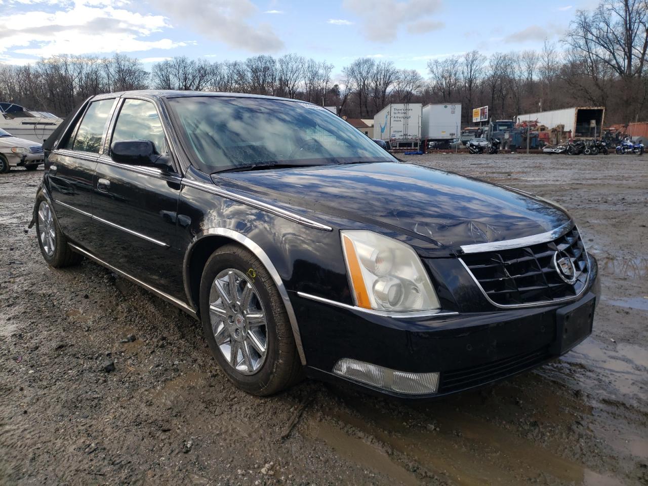CADILLAC DTS PREMIU 2011 with VIN 1G6KH5E63BU103875 - Photo from auction