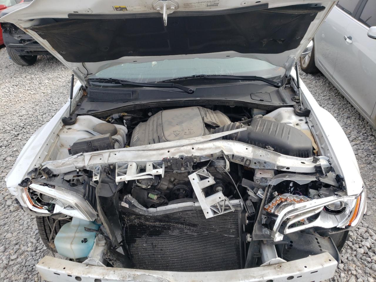 Photo 7 from auction – 2014 CHRYSLER 300C with VIN 2C3CCAET2EH118183