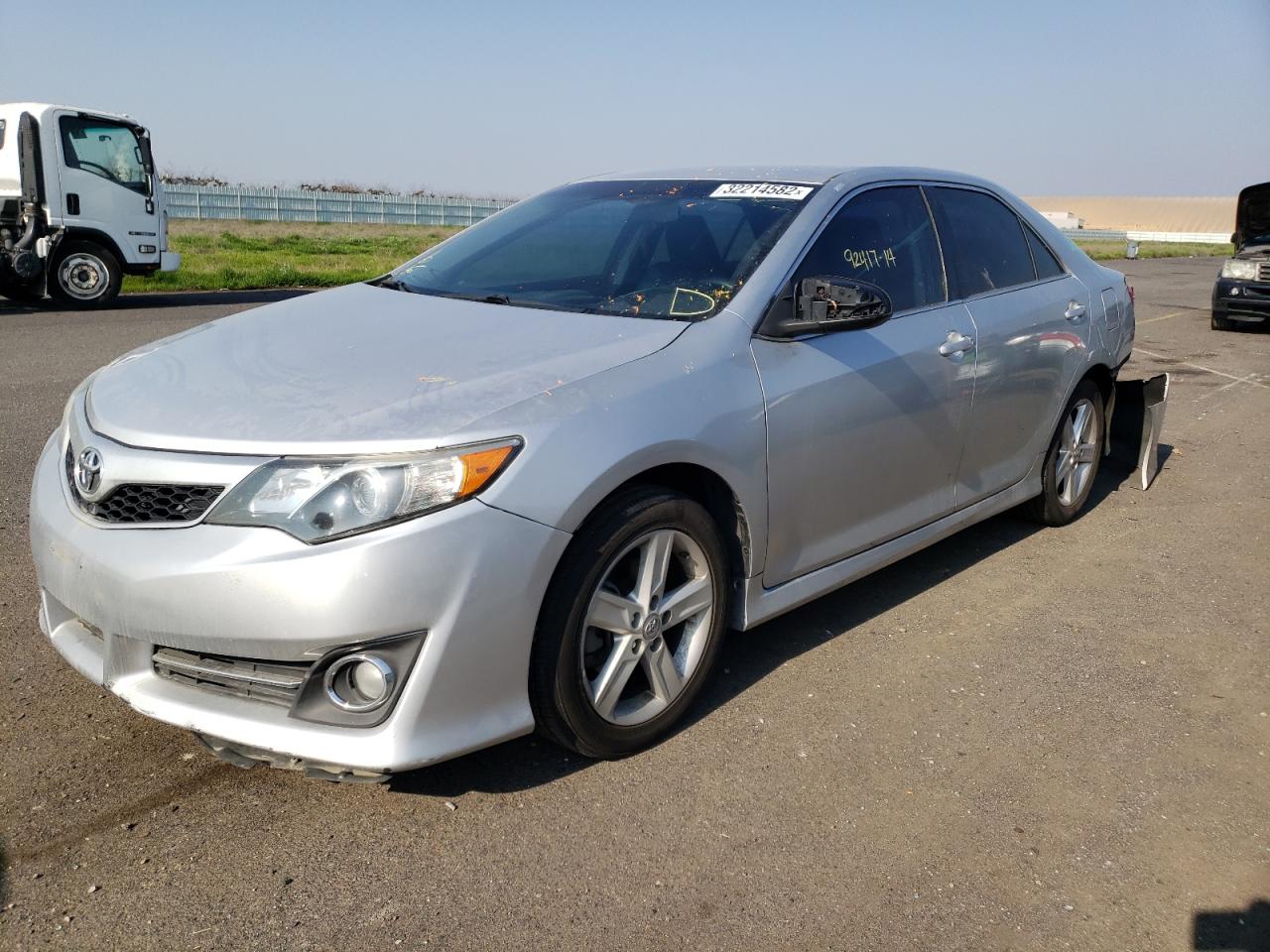 Photo 2 from auction – 2014 TOYOTA CAMRY L with VIN 4T1BF1FK7EU798174