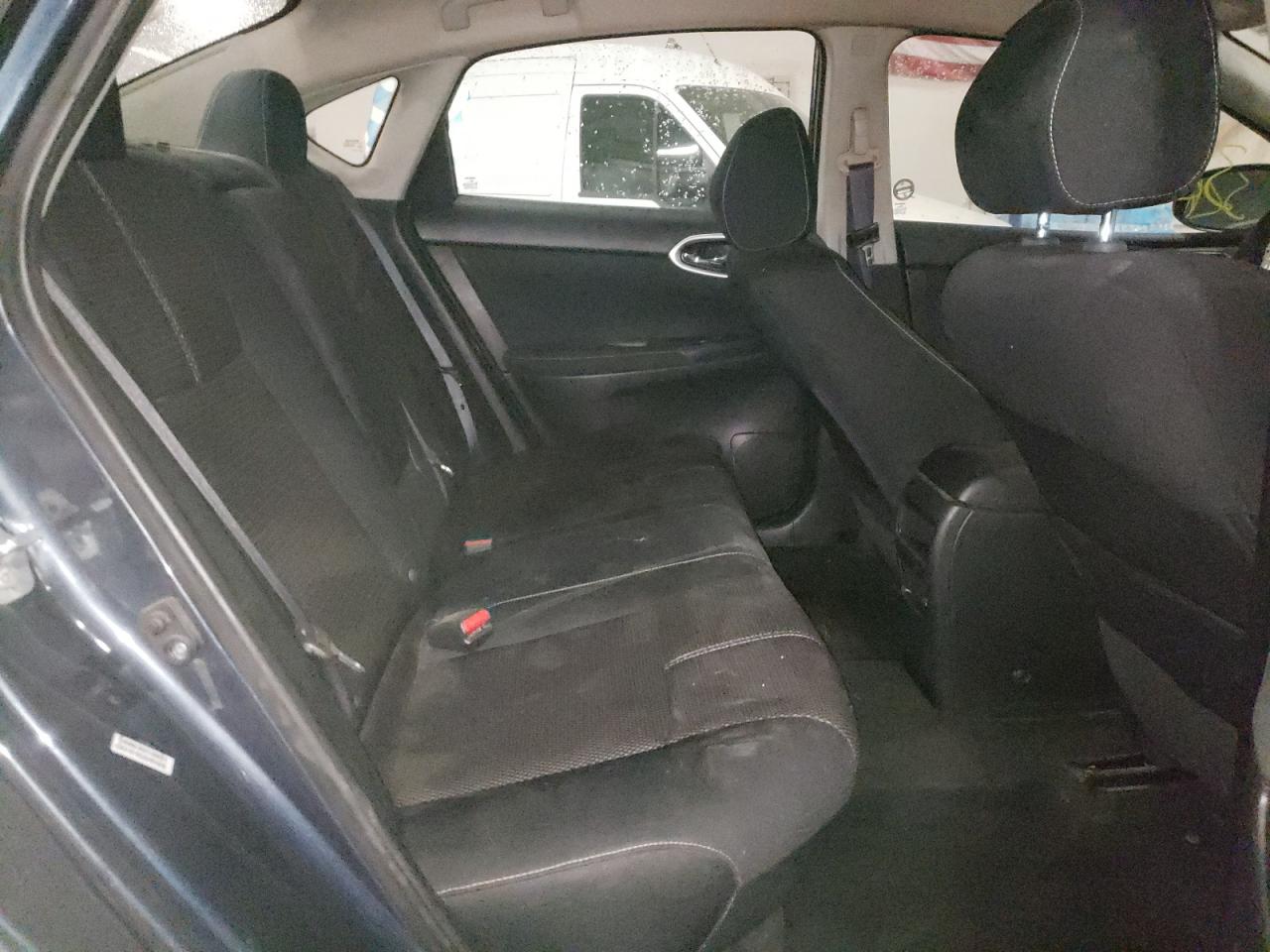 Photo 6 from auction – 2015 NISSAN SENTRA S with VIN 3N1AB7AP6FL636374