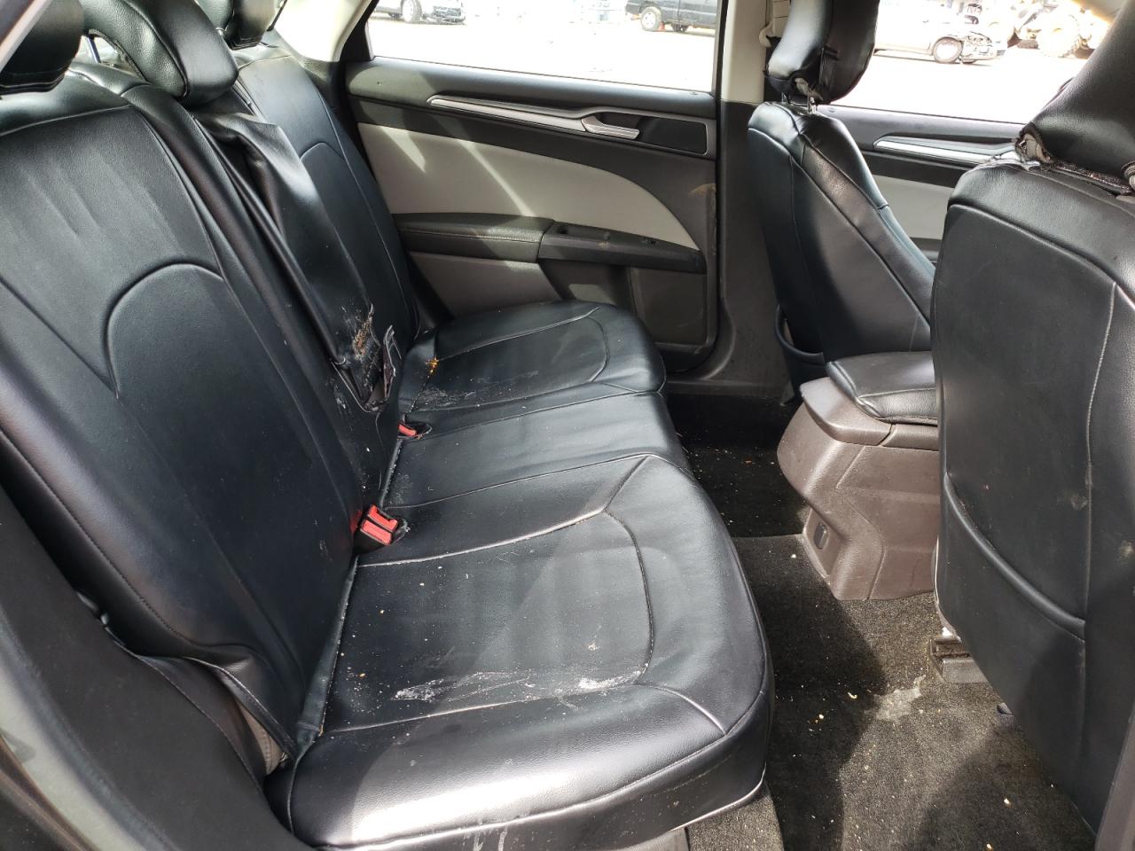 Photo 6 from auction – 2016 FORD FUSION S with VIN 3FA6P0G74GR169964