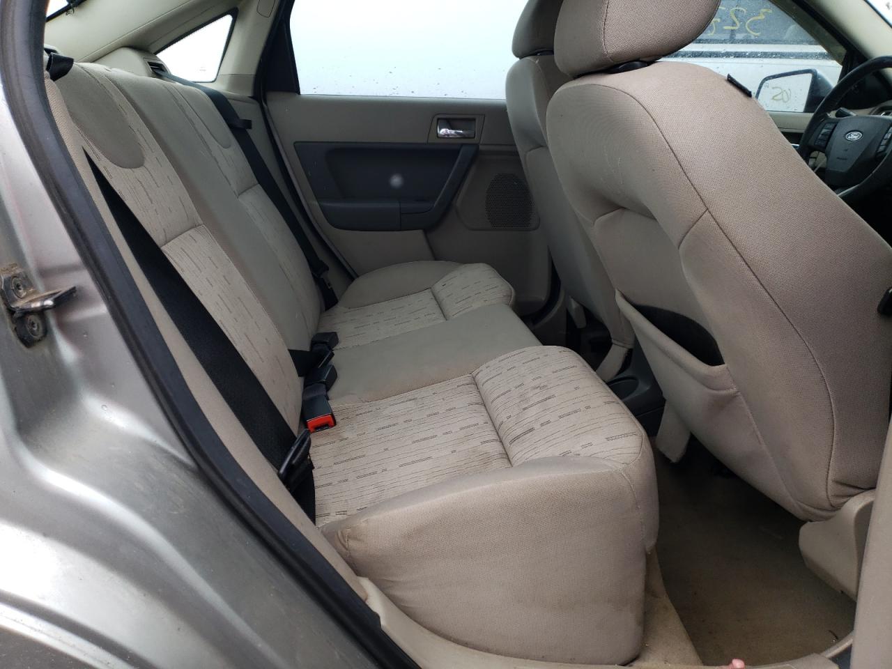 Photo 6 from auction – 2008 FORD FOCUS SE with VIN 1FAHP35N98W256964