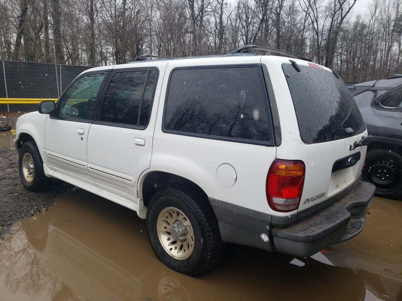 Photo 3 from auction – 1999 FORD EXPLORER with VIN 1FMZU32X9XUC69135