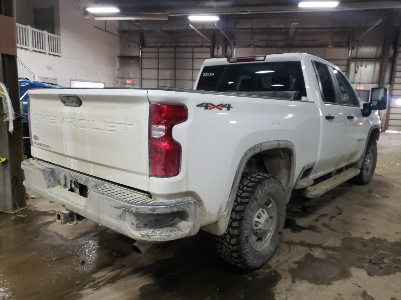 Photo 4 from auction – 2020 CHEVROLET SILVERADO with VIN 1GC2YLE77LF317509