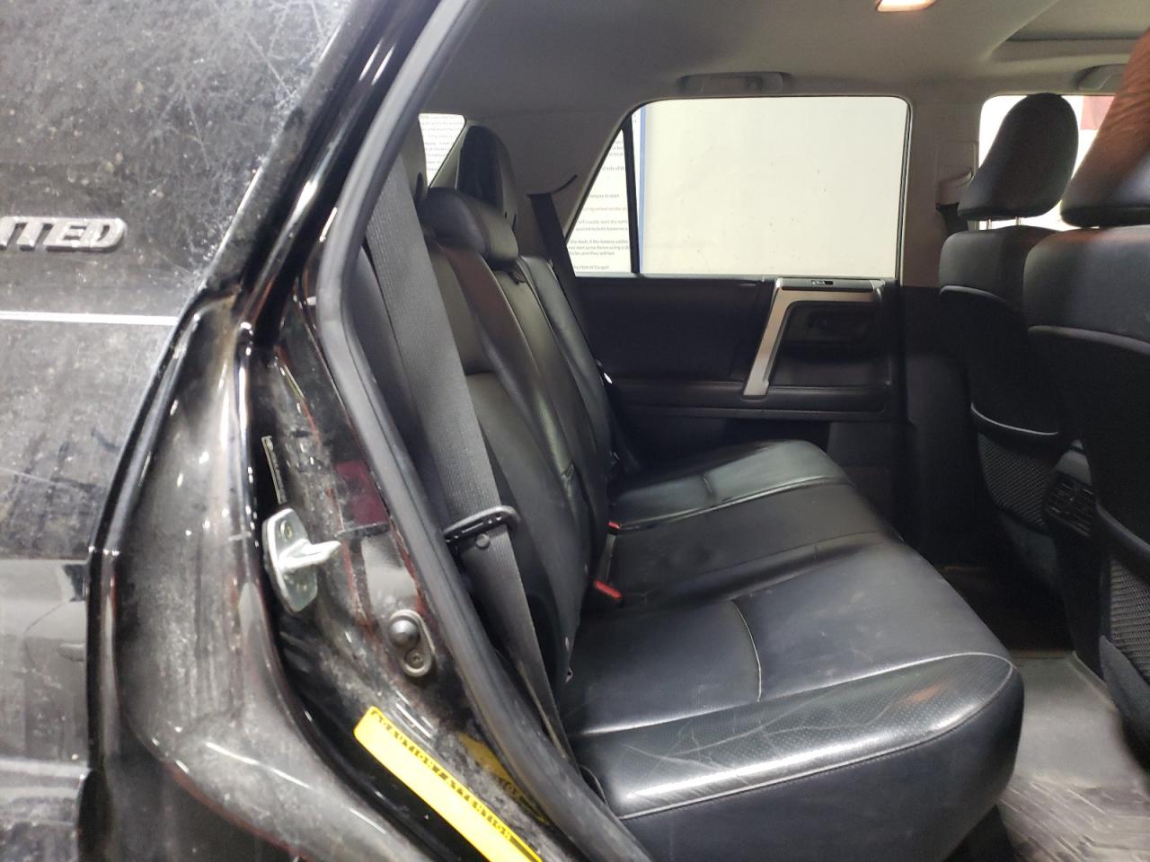 Photo 6 from auction – 2011 TOYOTA 4RUNNER SR with VIN JTEBU5JR6B5054749