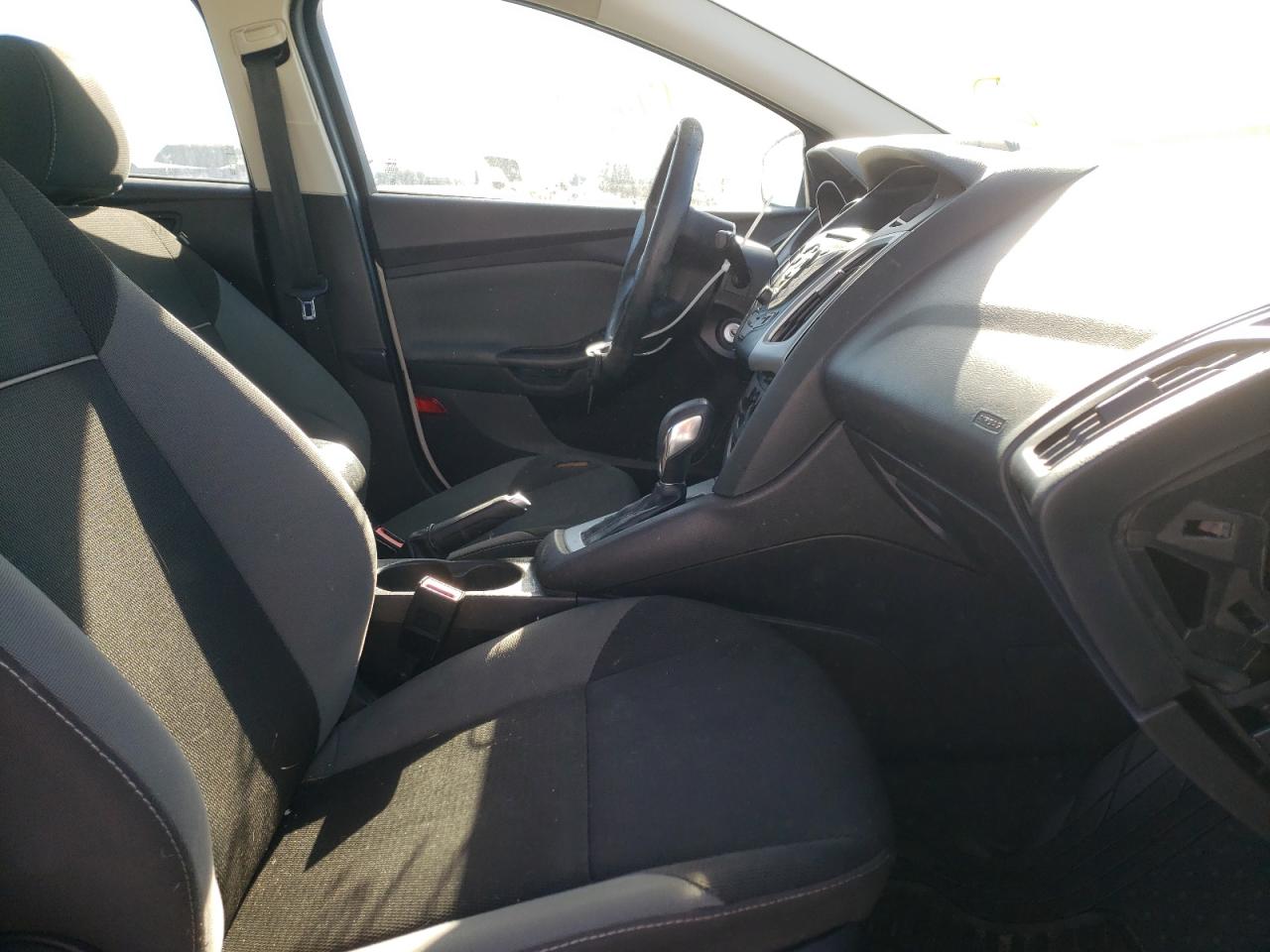 Photo 5 from auction – 2014 FORD FOCUS SE with VIN 1FADP3F25EL230782