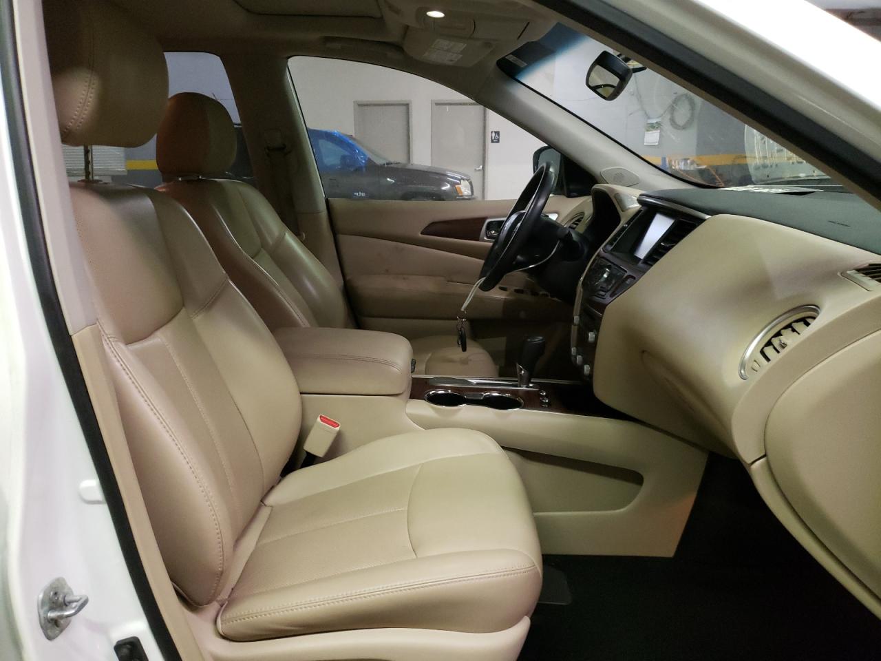 Zdjęcie 5 z aukcji – 2017 NISSAN PATHFINDER z VIN 5N1DR2MN2HC620749