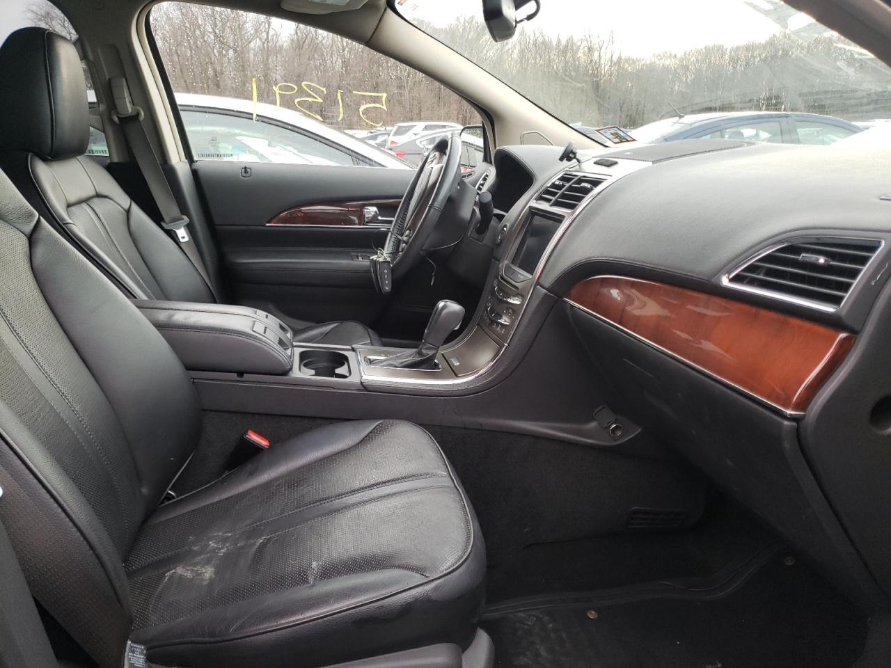 Photo 5 from auction – 2011 LINCOLN MKX with VIN 2LMDJ8JK9BBJ25447
