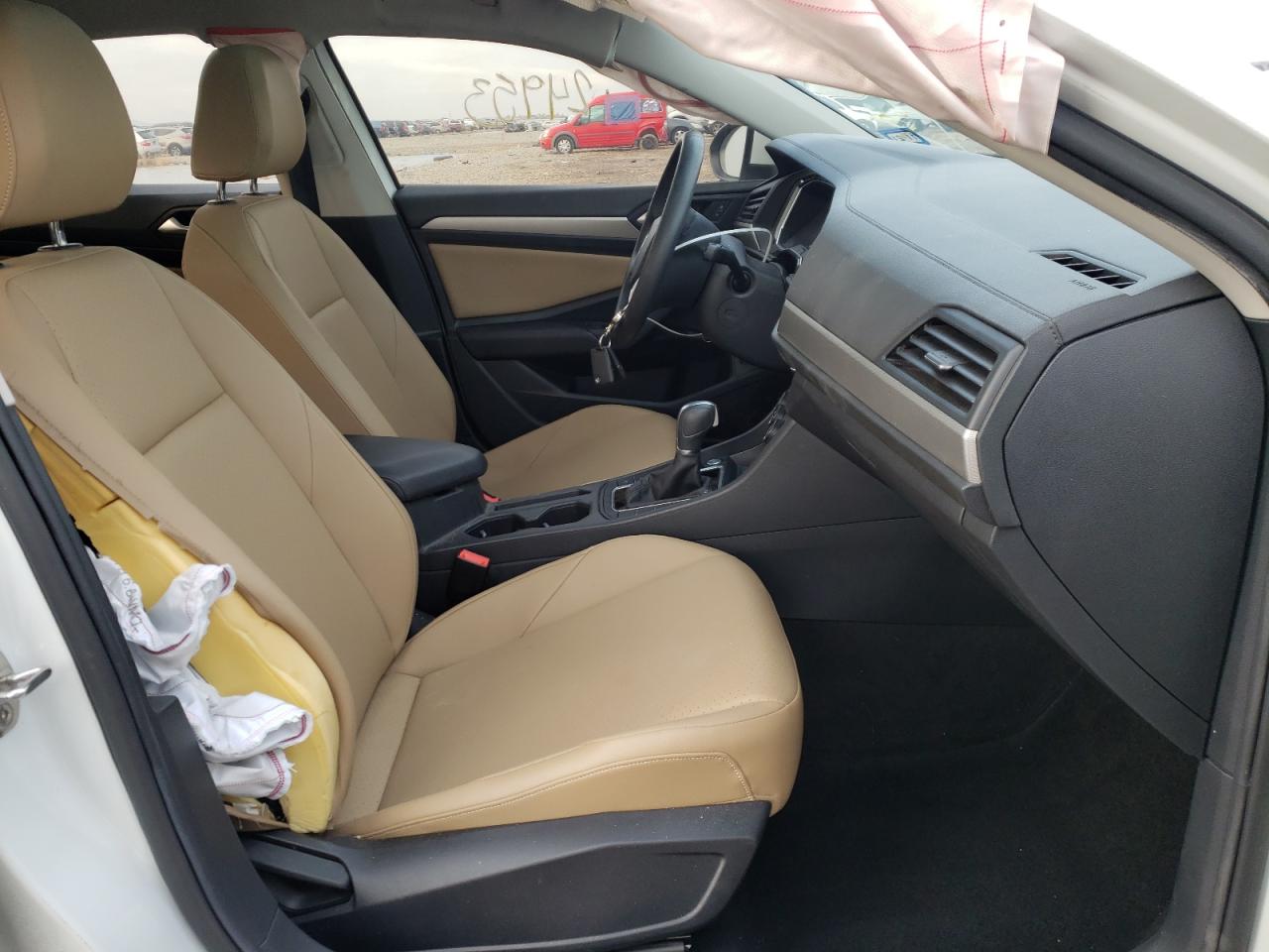 Photo 5 from auction – 2019 VOLKSWAGEN JETTA S with VIN 3VWC57BU2KM049219