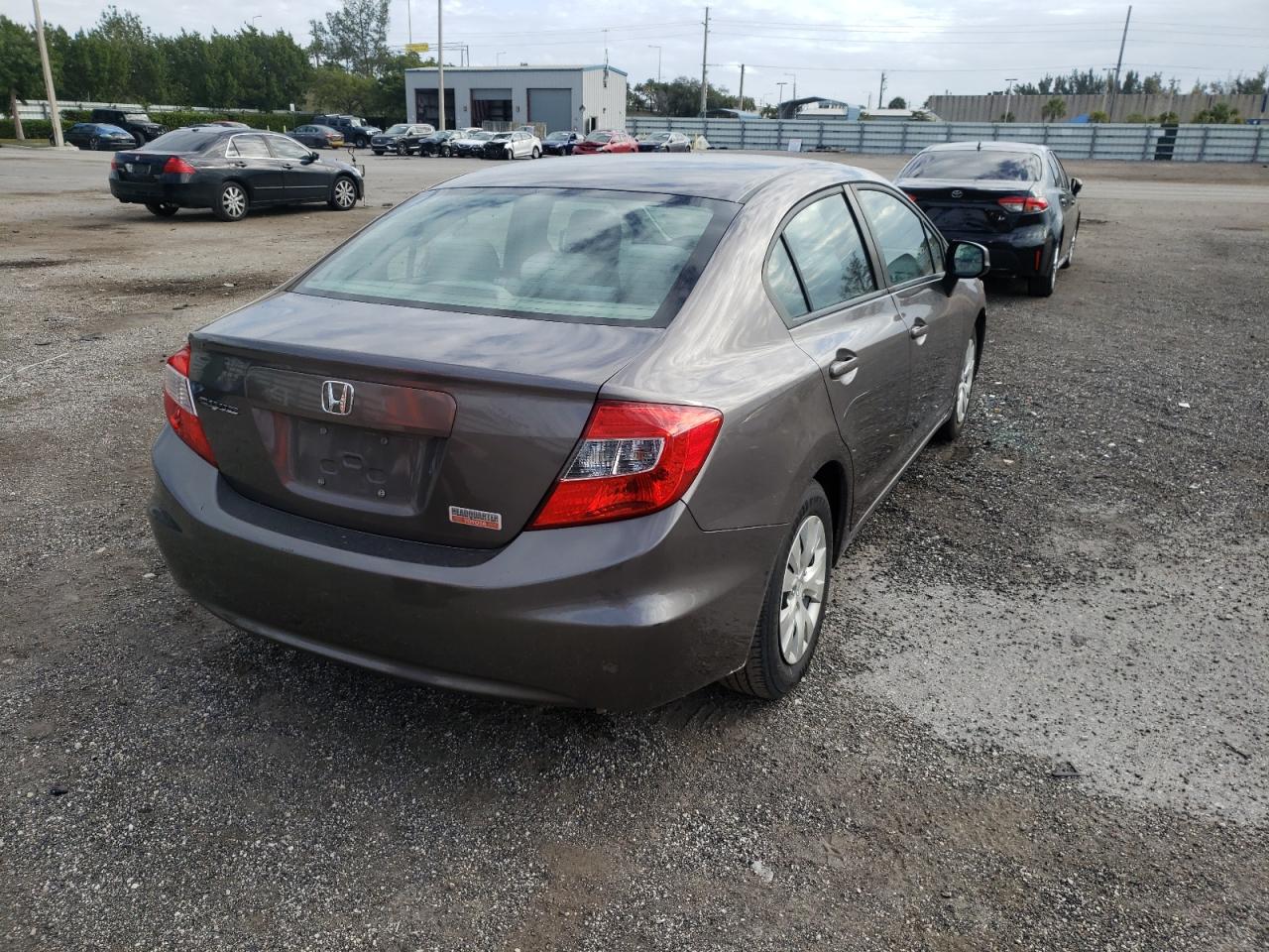 Photo 4 from auction – 2012 HONDA CIVIC LX with VIN 19XFB2F59CE085094