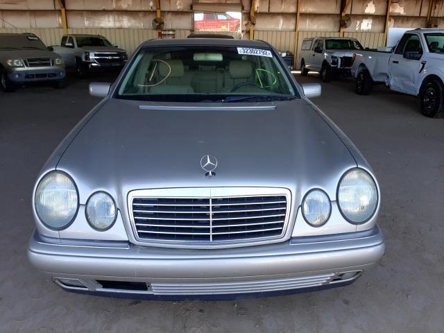 Photo 9 from auction – 1999 MERCEDES-BENZ E 320 with VIN WDBJF65H8XA822133