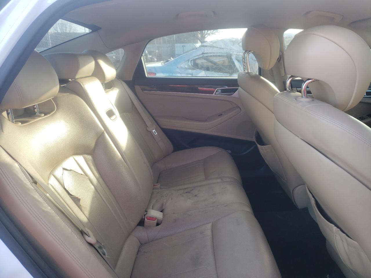 Photo 6 from auction – 2017 GENESIS G80 BASE with VIN KMHGN4JE7HU173581