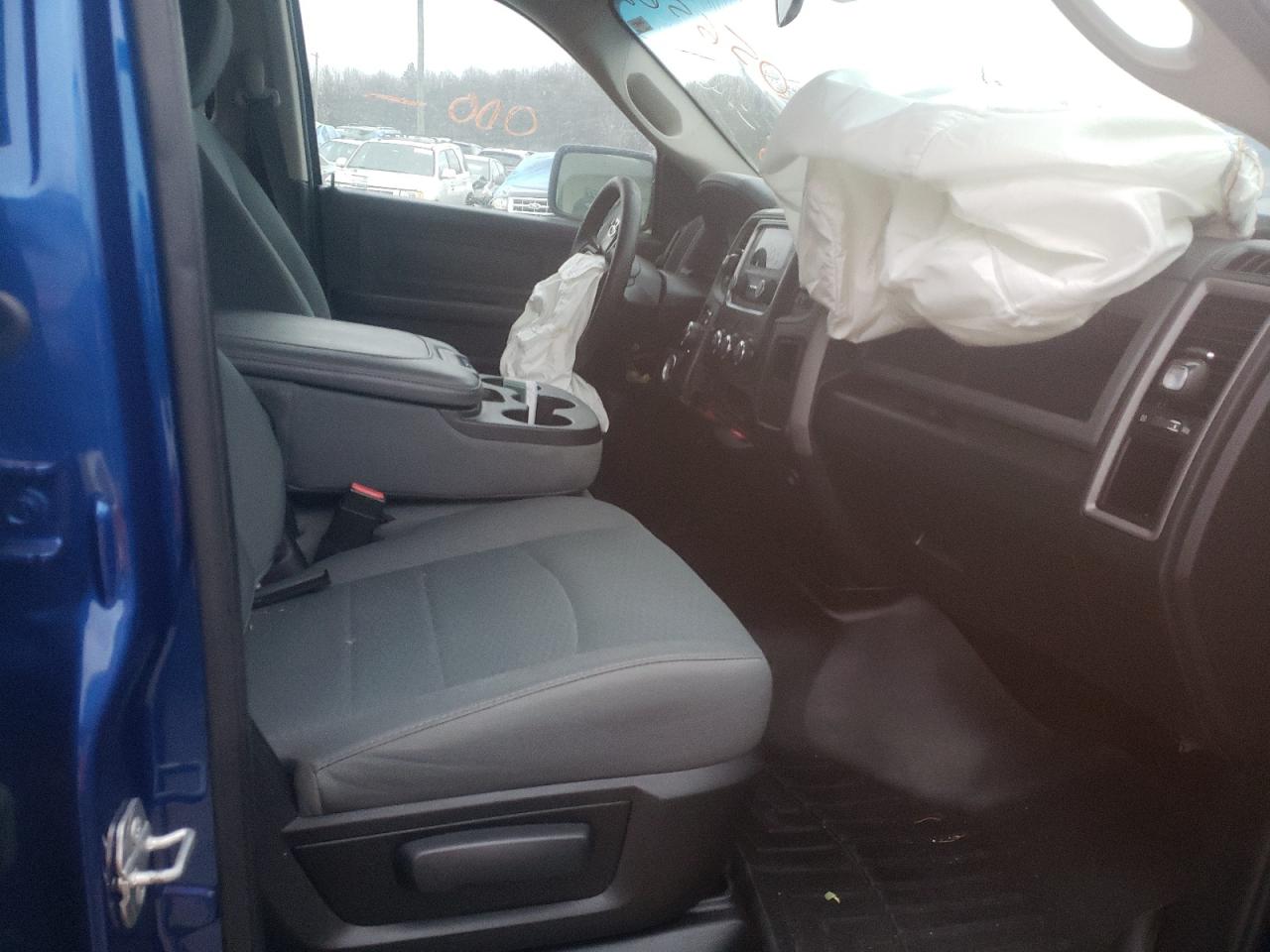 Photo 5 from auction – 2016 RAM 1500 ST with VIN 3C6RR7KT9GG154278