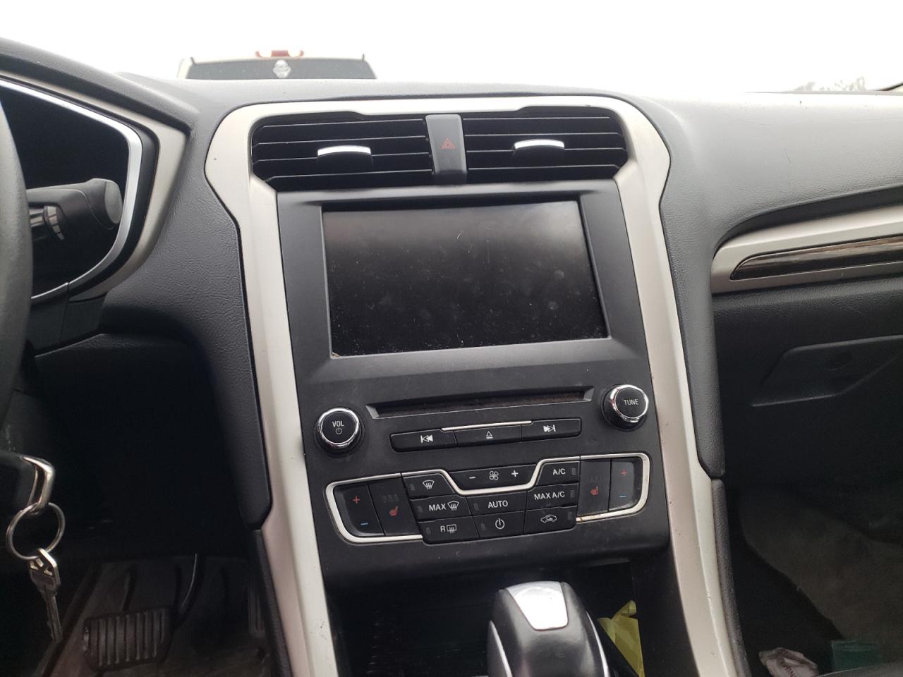 Photo 9 from auction – 2016 FORD FUSION SE with VIN 3FA6P0H91GR322977