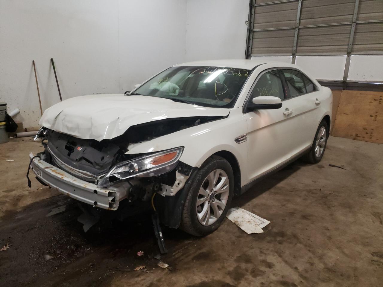 Photo 2 from auction – 2010 FORD TAURUS SEL with VIN 1FAHP2EW4AG105484