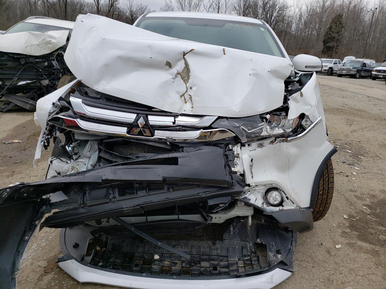 Photo 9 from auction – 2017 MITSUBISHI OUTLANDER with VIN JA4AZ3A31HZ052954