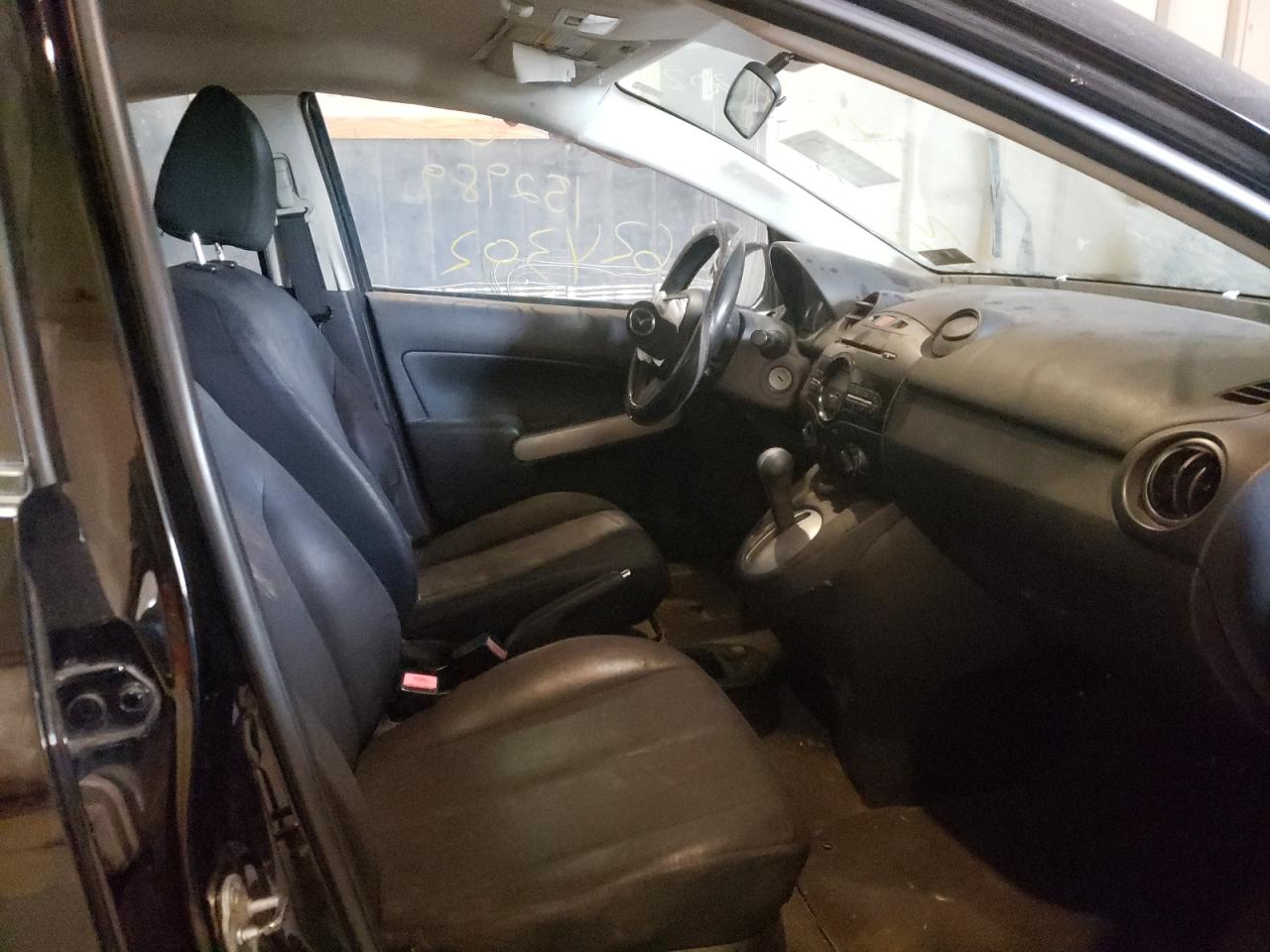 Photo 5 from auction – 2013 MAZDA MAZDA2 with VIN JM1DE1KZXD0152989